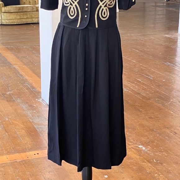 JBS vintage, black, and gold medal length dress - Picture 7 of 10